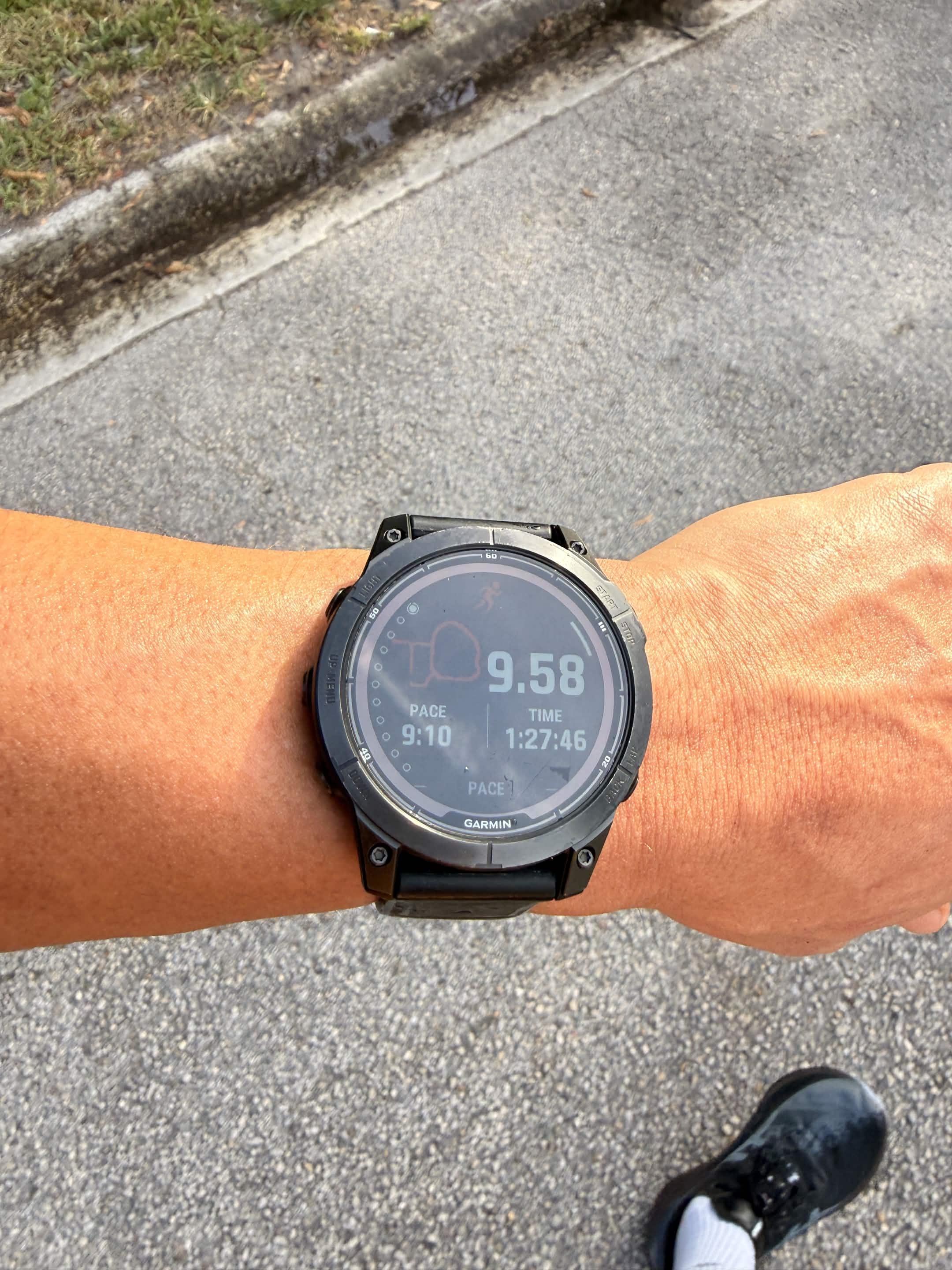 Garmin Fenix 7 Pro: 9.58 mi, 9:10 pace, 1:27:46